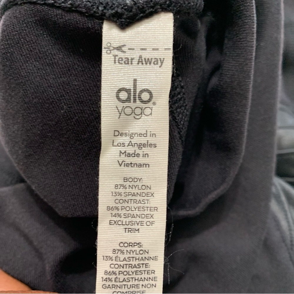 ALO Pleated Front Moto Capri Leggings Sz XS - Picture 4 of 5